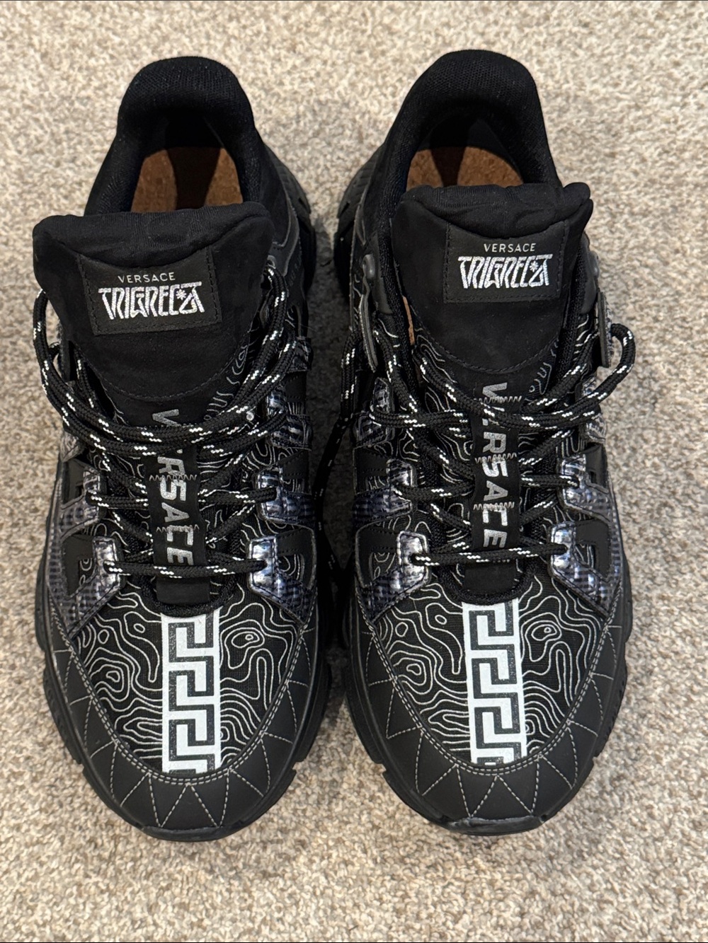 Versace Men’s Black & White Trigreca